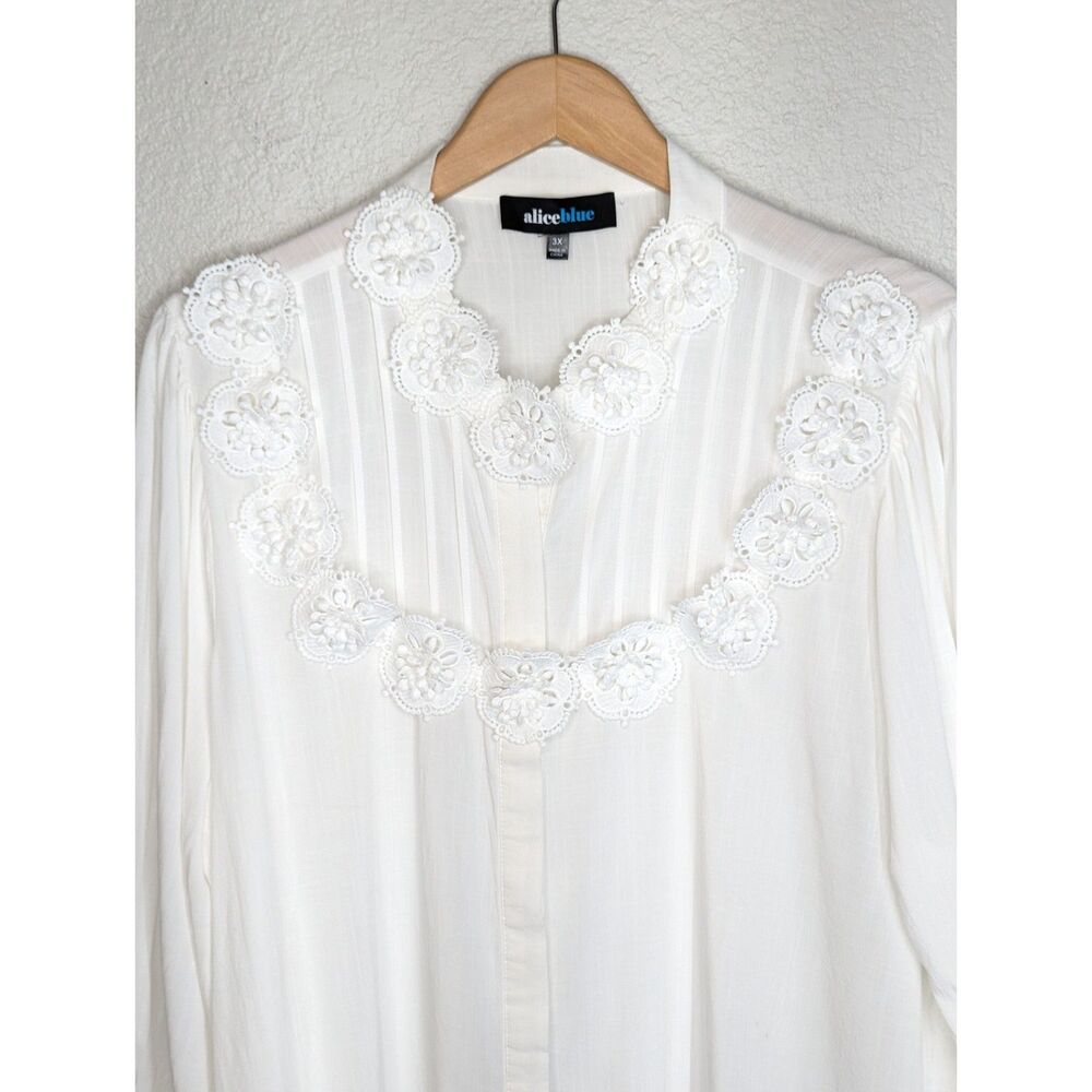 Alice Blue White Cottage Blouse Plus Size 3X Button Up Long Sleeve Flower Detail